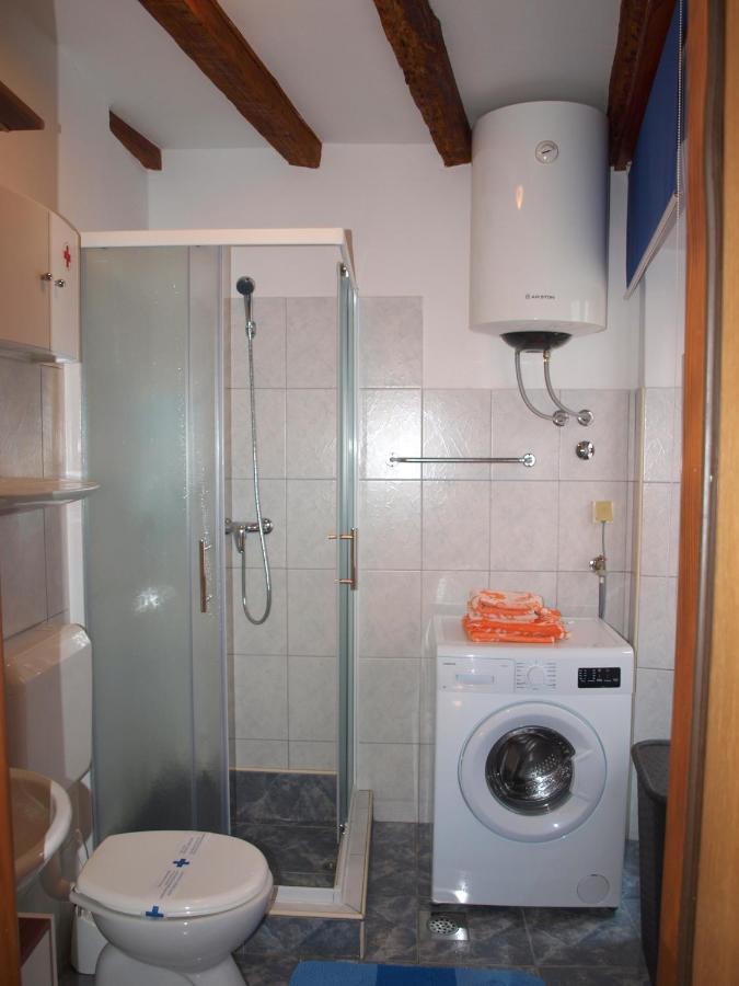 52 Apartment