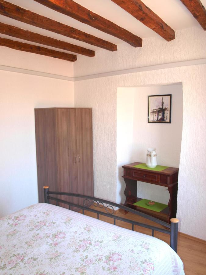 52 Apartment